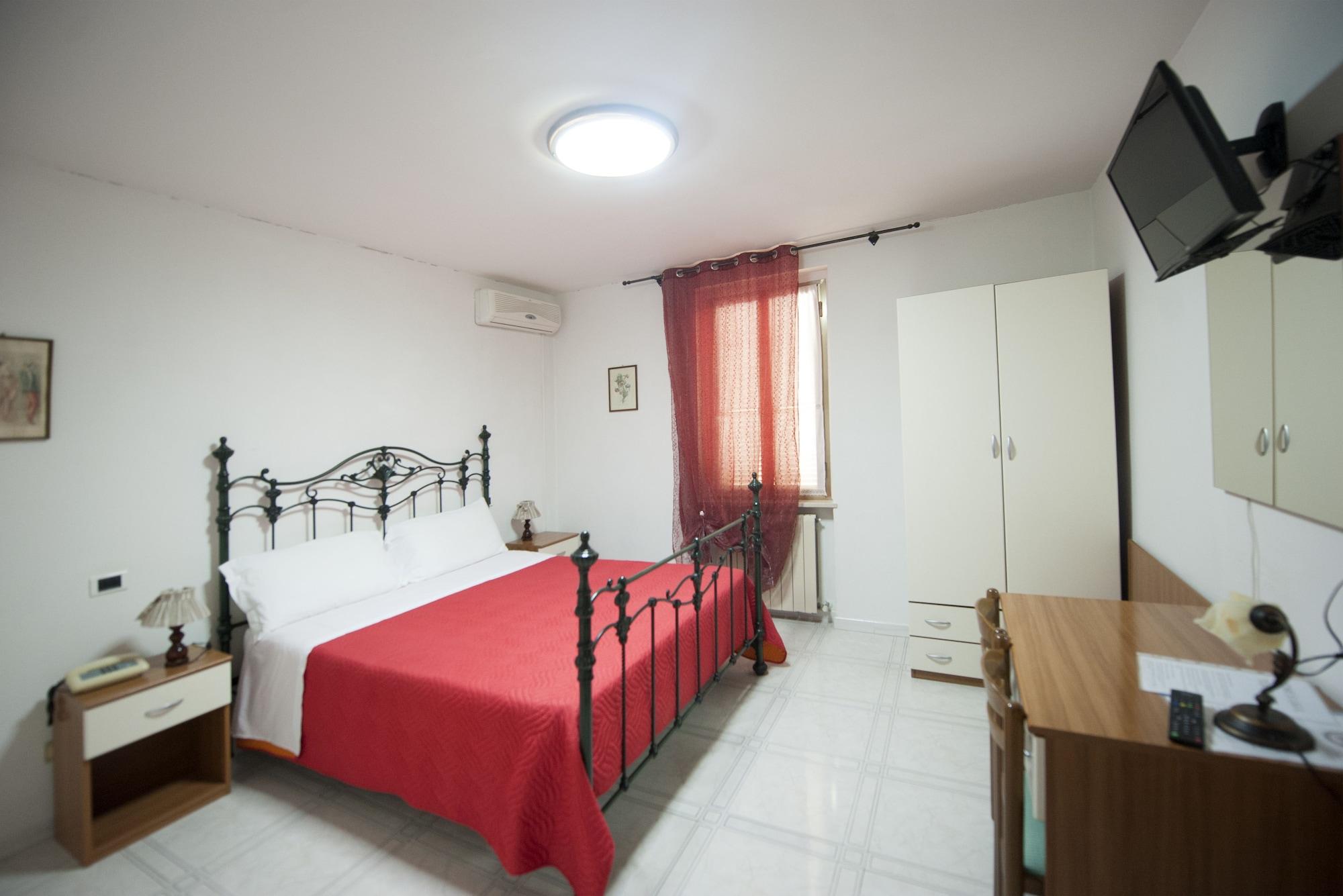 Hotel Athena Сполето Экстерьер фото